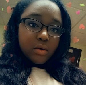 Meet your Posher, Kierra